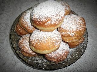 1107. Pączki