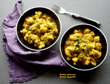 Aloo gobi - kalafior smażony z ziemniakami