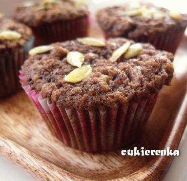 Aromatyczne muffiny z dynią, melasą i żurawiną