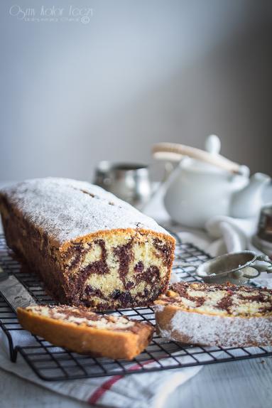 Babka marmurkowa z żurawiną i białą czekoladą