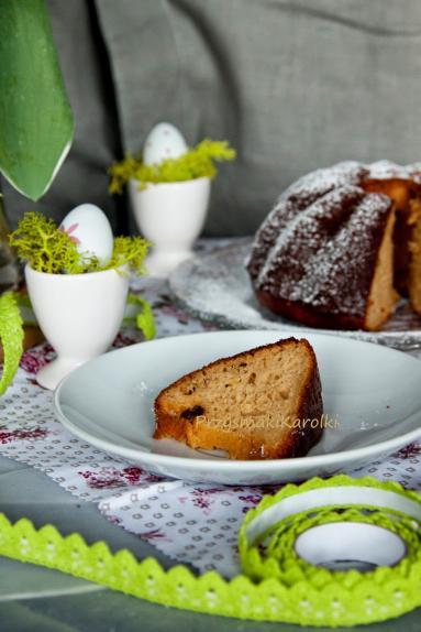 Babka z ricottą i rodzynkami