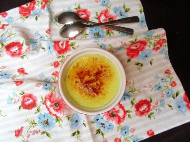 Bazyliowy creme brulee. Z truskawkami