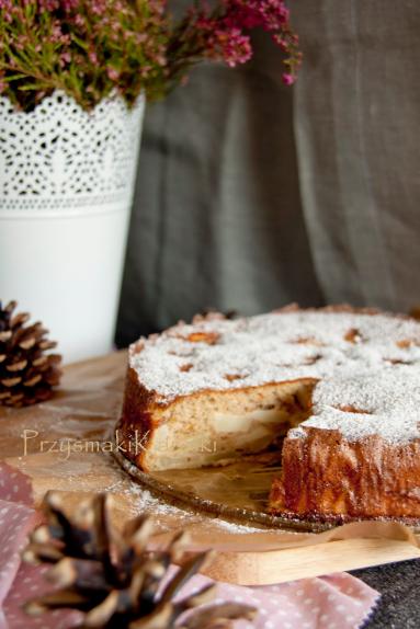 Biszkoptowe ciasto z jabłkami