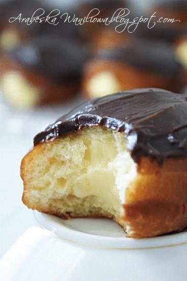 BOSTON CREAM DOUGHNUTS