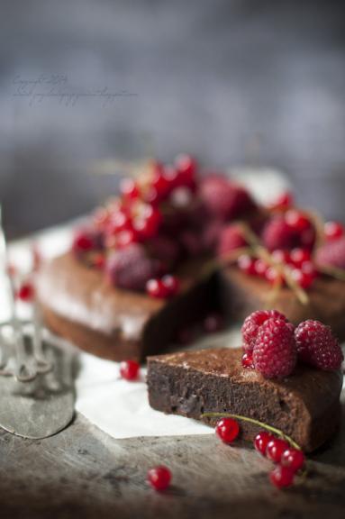 Brownie owocami sezonowymi (Brownie with sezonal fruits)