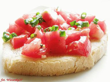 Bruschetta z  pomidorami 