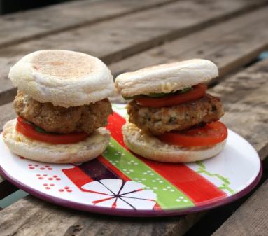 Chickenburger caprese