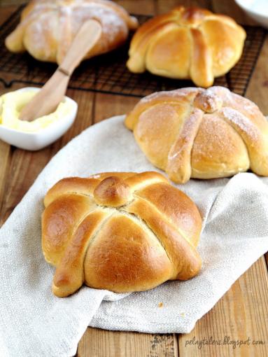 Chleb zmarłych (Pan de Muerto)