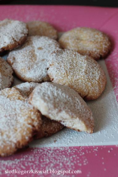 Ciastka z mąki kokosowej. Bezglutenowe.