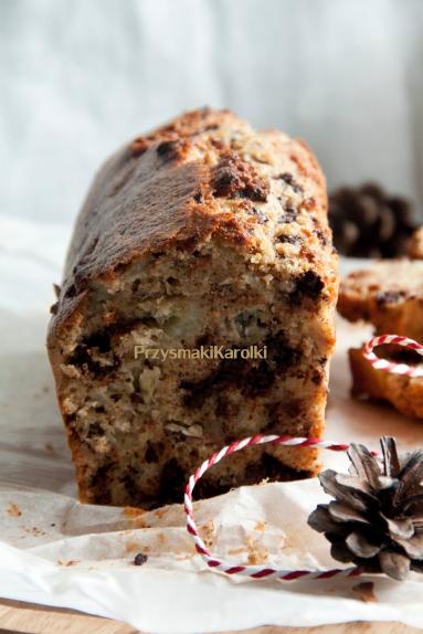 Ciasto bananowe z czekoladą i orzechami