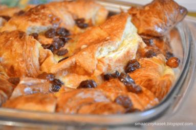 Croissant bread pudding