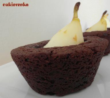 Czekoladowe muffiny z gruszkami