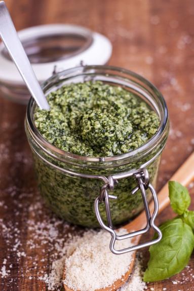 Domowe pesto z migdałami