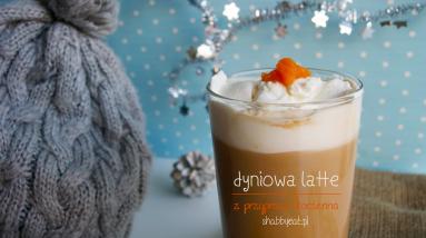 Dyniowa kawa latte