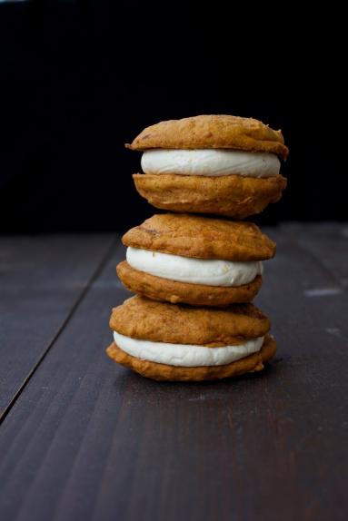 Dyniowe whoopie pies