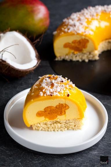 Entremet z mango i kokosem na 8. urodziny bloga