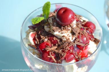 Eton Mess "Czarny Las"