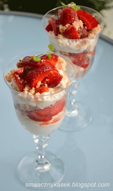 Eton Mess z truskawkami