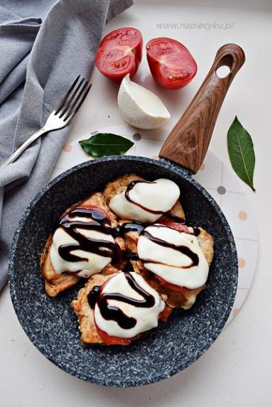 Filet z indyka caprese