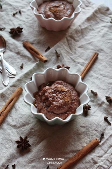 Jaglany i korzenny pudding