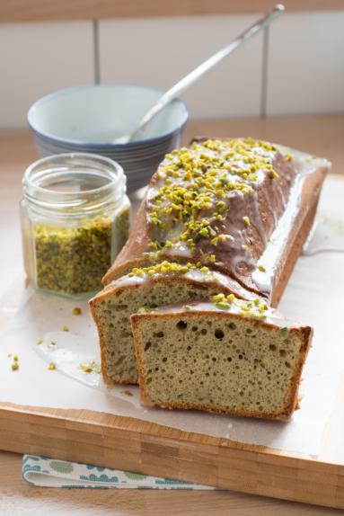 Jogurtowa babka z zieloną herbatą „matcha”