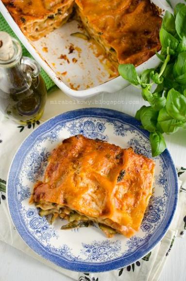 Lasagne z cukinią i suszonymi pomidorami