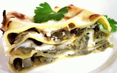 Lasagne z karczochami  i mozzarellą