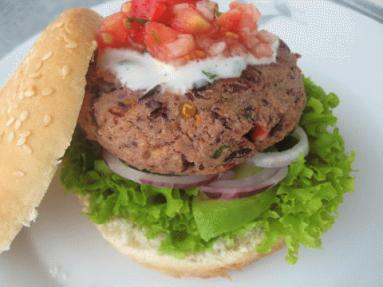 Mexican bean burgers (Meksykańskie burgery z  fasoli) 