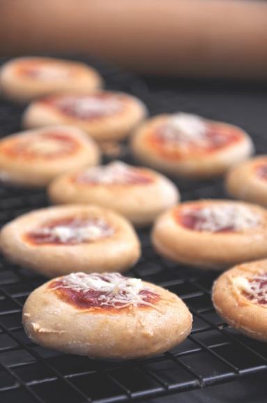 Mini pizze przekąska na przyjęcie