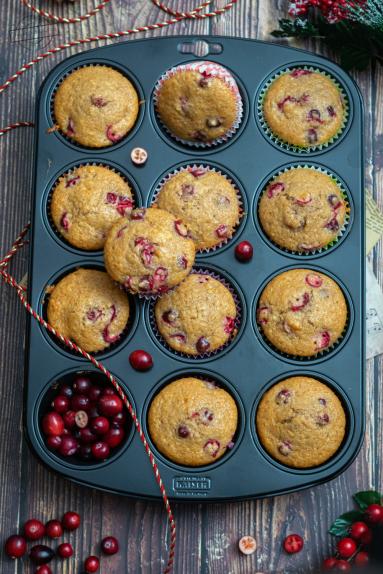 Muffinki piernikowe z żurawiną i czekoladą