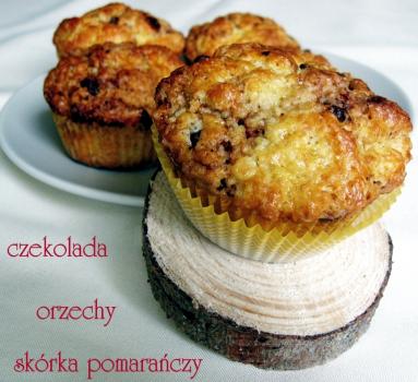 Muffiny z czekoladowo-orzechowym wnętrzem