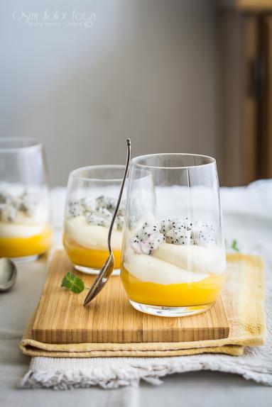 Mus mascarpone z mango i pitają