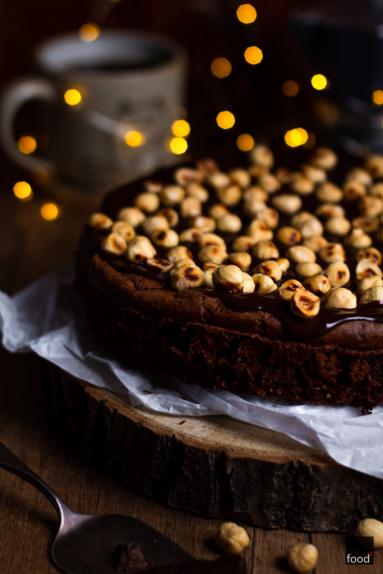 Nutella Cake - ciasto czekoladowe z orzechami laskowymi