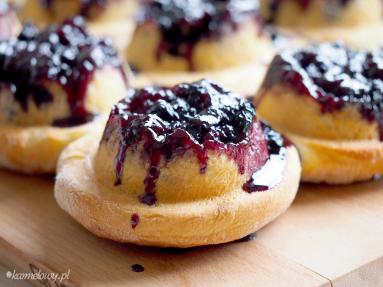 Odwrócone ślimaczki jagodowe / Upside down blueberry rolls