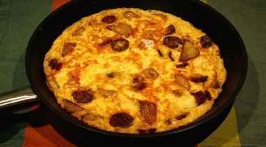 Omlet z  chorizo 