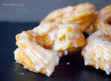 Pączki hiszpańskie z lukrem rumowym/Crullers with rum glaze