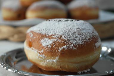 Pączki  wyśmienite z piekną obrączką