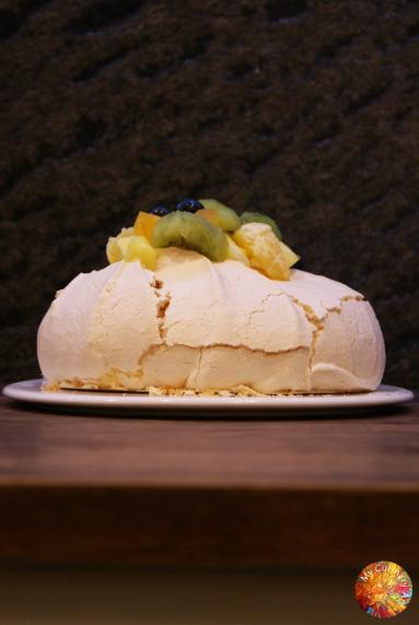 Pavlova - gluten free, lactose free