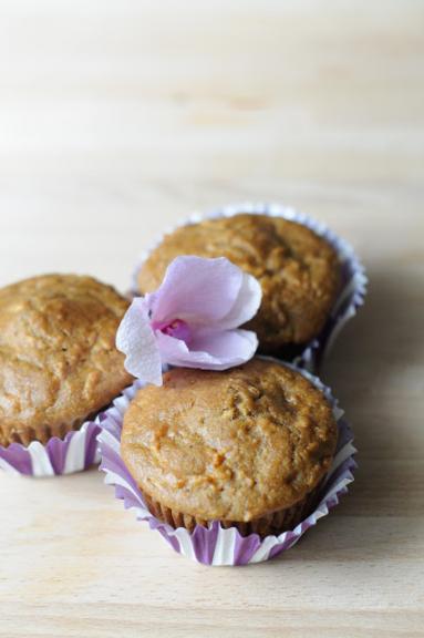 Pełnoziarniste cytrynowo - marchewkowe muffinki