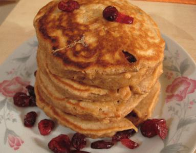 Piernikowe pancakes z  żurawiną