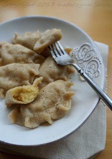 Pierogi z ciecierzycą i serem feta