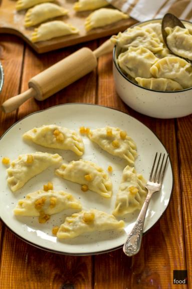 Pierogi z kaszą gryczaną i twarogiem