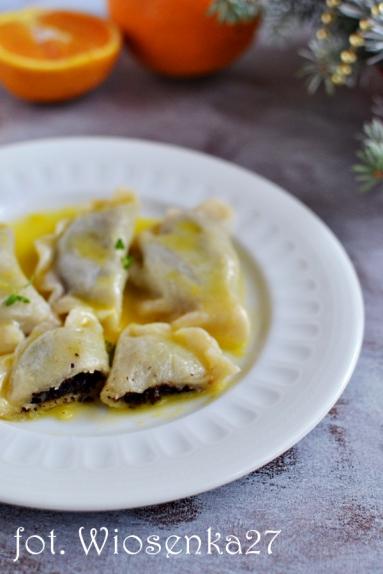 Pierogi z makiem w sosie pomarańczowym