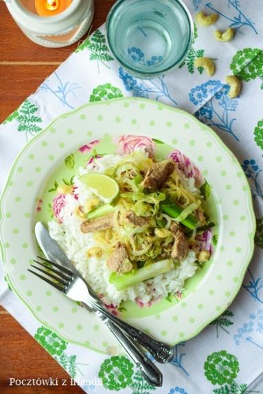 Polędwiczki stir-fry z limonką i nerkowcami