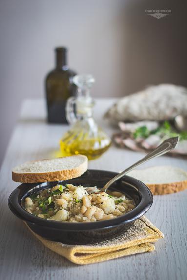 Potrawka z białej fasoli z wędzonym dorszem