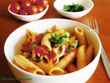 Rigatoni al pomodoro e  prezzemolo 