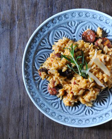 Risotto z chorizo i suszonymi pomidorami