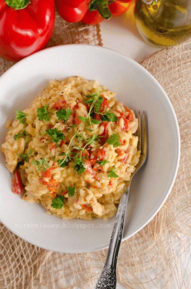 Risotto z pieczoną papryką, kurczakiem i mascarpone