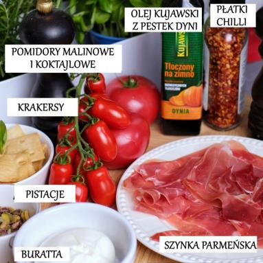 Sałatka z pomidorami, burratą i szynką parmeńską