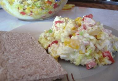 Sałatka z ryżem i kurczakiem w  curry 